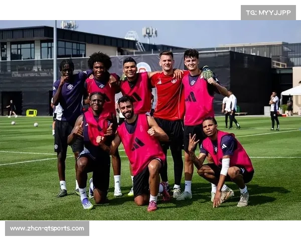 曼联团队合作精神显著提升表现逐渐回升 曼联团队合作精神显著提升表现逐渐回升